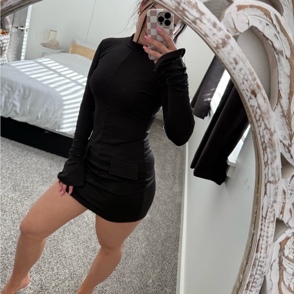 Black long sleeve mock neck bodycon dress - Picture 3 of 3